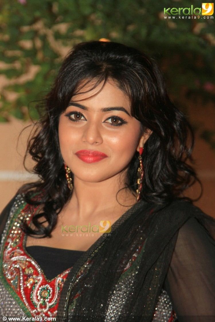 Shamna Kasim Shamna kasim at ann augustine wedding reception photos