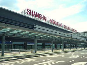 Shanghai Hongqiao Railway Station httpsuploadwikimediaorgwikipediacommonsthu