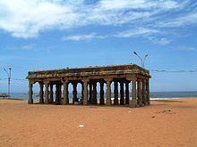 Shankumugham Beach httpsuploadwikimediaorgwikipediacommonsthu