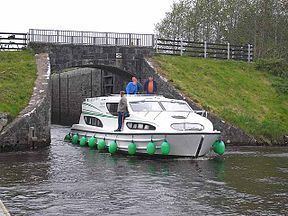 Shannon–Erne Waterway httpsuploadwikimediaorgwikipediacommonsthu