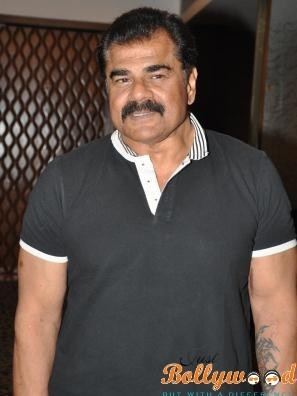 Sharat Saxena Sharat Saxena Biography wiki age height wife family movies