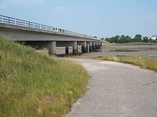 Shard Bridge httpsuploadwikimediaorgwikipediacommonsthu