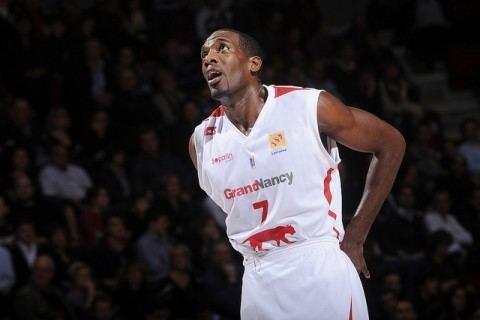 Shawn King (basketball) Shawn King ex Le Havre is a newcomer at Riyadi ARABASKET