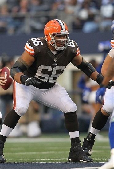 Shawn Lauvao Shawn Lauvao Looks Ready to Play This Week Dawg Pound