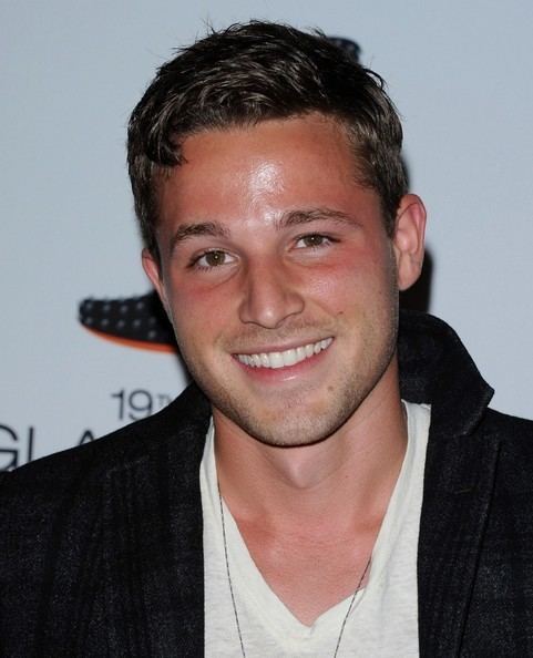 Shawn Pyfrom Shawn Pyfrom Photos 19th Annual Race to Erase MS Gala