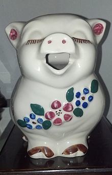 Shawnee Pottery httpsuploadwikimediaorgwikipediacommonsthu