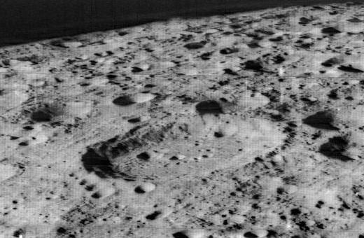 Shayn (crater)