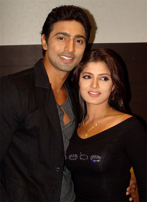 Shedin Dekha Hoyechilo Dev and Shrabonti promoting their upcoming Bengali movie Sedin Dekha