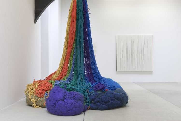Sheila Hicks Sheila Hicks Forging Links in the Chain Maison d39Exceptions
