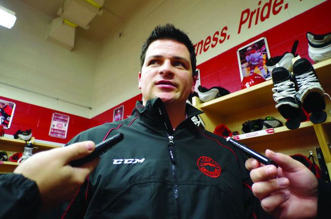Sheldon Keefe Keefe And The Leafs Greyhounds39 Head Coach Expected To