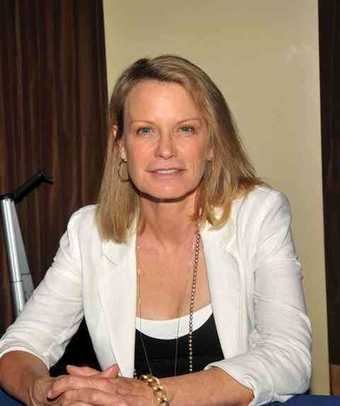 Shelley Hack What ever happened to Shelley Hack who played Tiffany