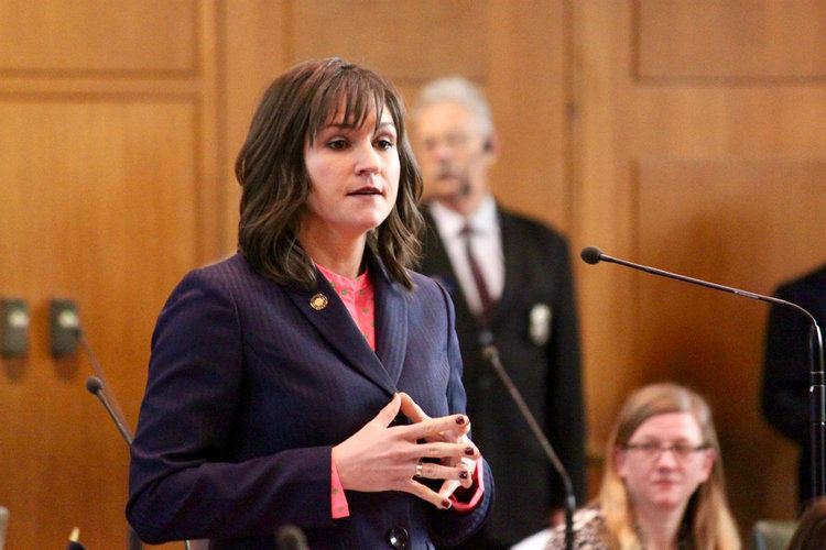 Shemia Fagan Former Rep Shemia Fagan Will Challenge Oregon Sen Rod Monroe