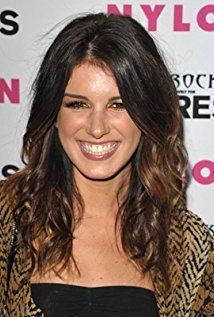 Shenae Grimes iamediaimdbcomimagesMMV5BMTk0MDYxNzc1NF5BMl5