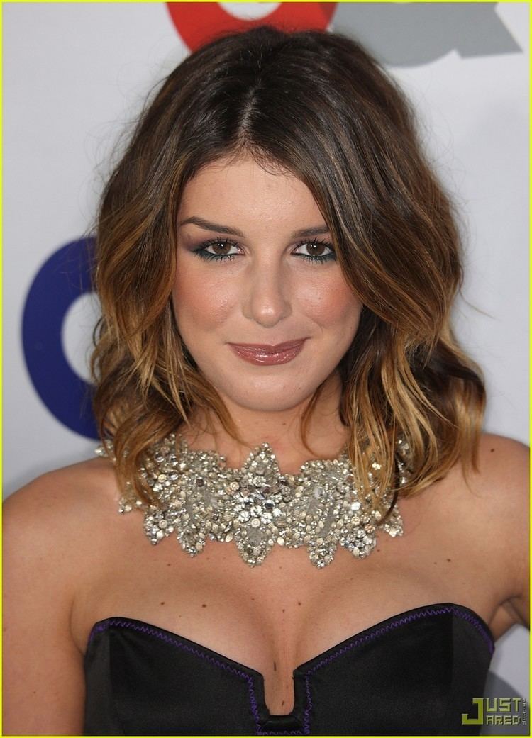 Shenae Grimes Shenae Grimes is a GQ Girl Photo 2369652 Shenae Grimes