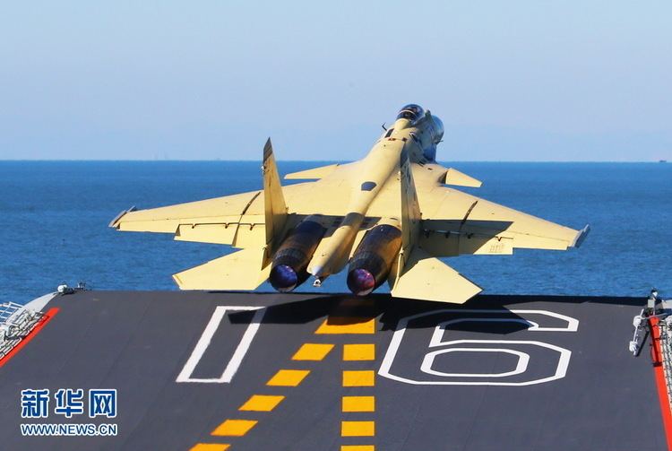 Shenyang J-15 The Aviationist No match for a US Hornet China39s Navy J15