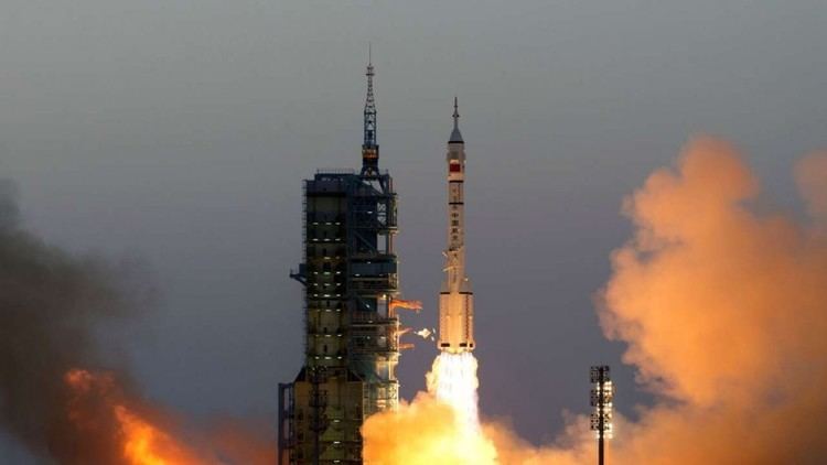 Shenzhou 11 China successfully launches manned spacecraft Shenzhou11 to