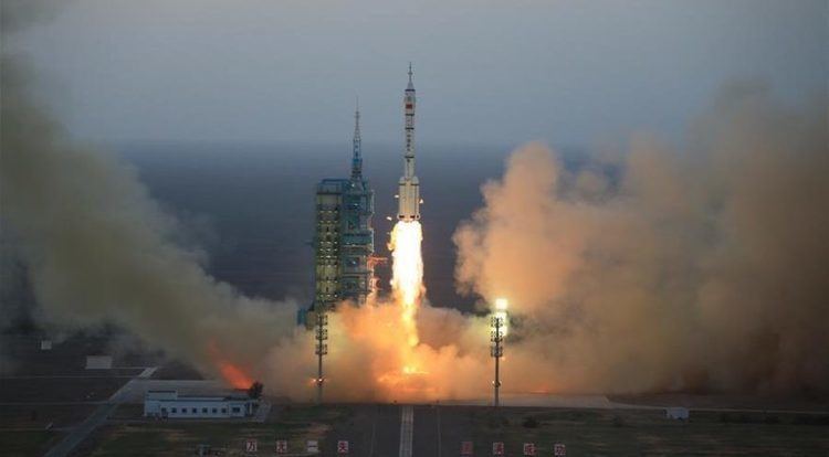Shenzhou 11 spacenewscomwpcontentuploads201610sz11laun