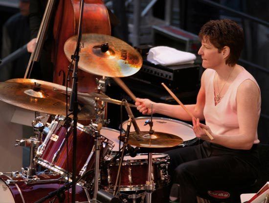 Sherrie Maricle Drummerworld Sherrie Maricle amp The DIVA Jazz Orchestra
