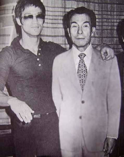 Shih Kien Bruce Lee and Shih Kien in Enter the Dragon in which he played Han