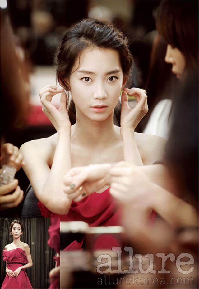Shin Hyun-bin Allure Korea Captures Kdrama Actresses Sprucing Up For The