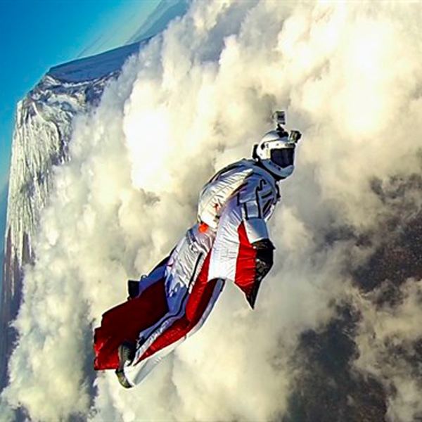 Shin Ito Wingsuit lentjt Jari Kuosma ja Shin Ito Fujilla GoPro kuvauksessa