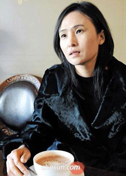 Shin Jeong-ah Disgraced Curator Shin Jeongah Tells Her Side of the Story The