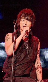 Shin (singer) httpsuploadwikimediaorgwikipediacommonsthu