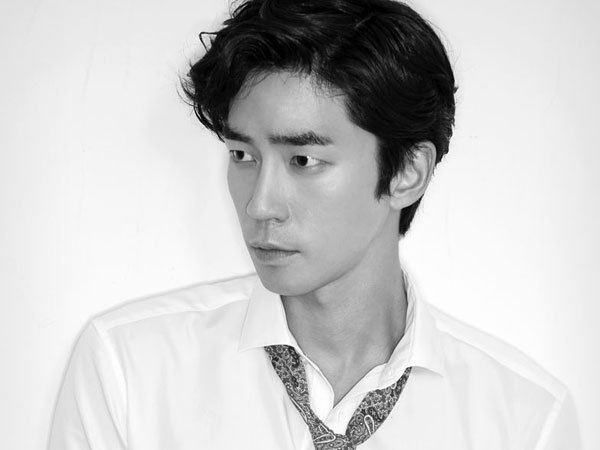 Shin Sung-rok Shin Sung Rok Shows Two Faces in New quotLiar Gamequot Stills