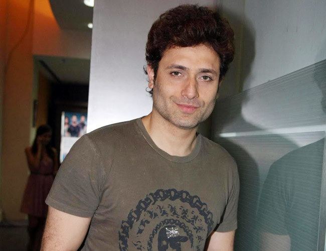 Shiney Ahuja Latest Shiney Ahuja Images Wallpaper Tv Talks