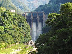 Shin'inotani Dam httpsuploadwikimediaorgwikipediacommonsthu