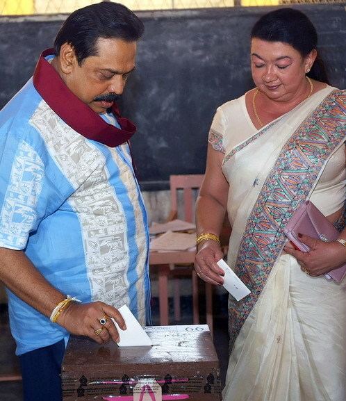 Shiranthi Rajapaksa President Mahinda Rajapaksa and Madam Shiranthi Rajapaksa