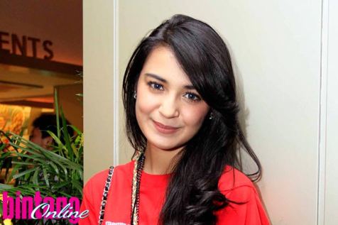 Shireen Sungkar Teuku WisnuShireen Sungkar Tutunain Pangeran