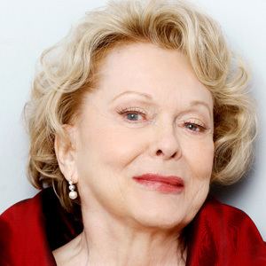 Shirley Douglas wwwcbccastrombocontentimagesDOUGLASBIOjpg