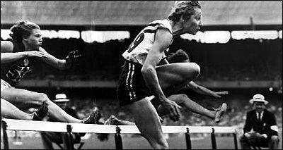 Shirley Strickland Shirley Strickland legend of the track dies Sport