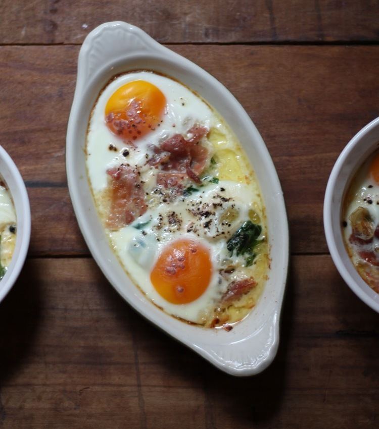 Shirred eggs EAT Shirred Eggs with Prosciutto and Spinach