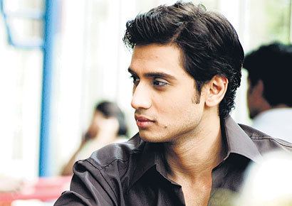 Shiv Pandit Just work no linkups for actor Shiv Pandit Latest News