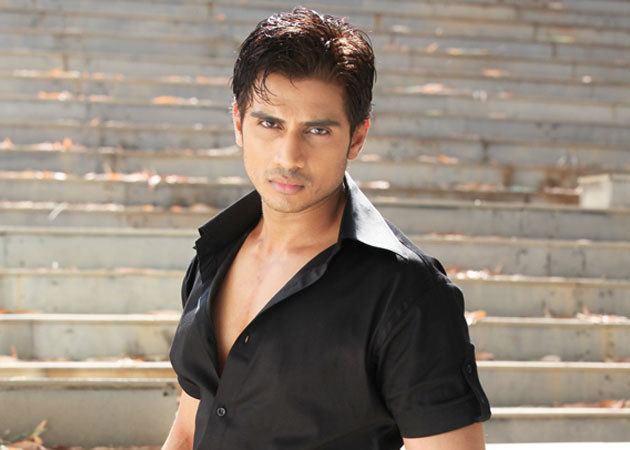 Shiv Pandit Shiv Pandit It is important to do commercial films NDTV