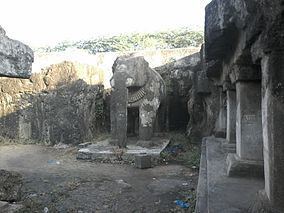 Shivleni Caves httpsuploadwikimediaorgwikipediacommonsthu