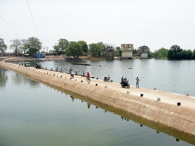 Shivnath River httpsc1staticflickrcom438278800591442c2b5