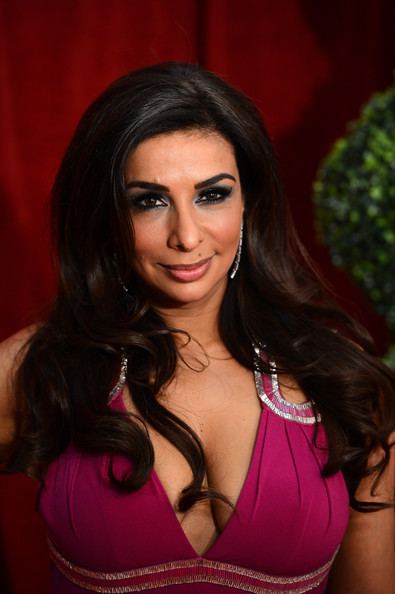 Shobna Gulati Shobna Gulati Smoky Eyes Shobna Gulati Looks StyleBistro