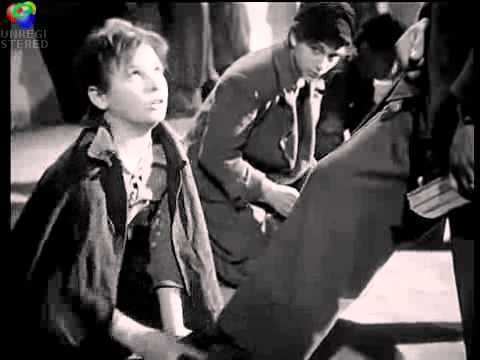 Shoeshine (film) Shoeshine trailer directed by Vittorio De Sica YouTube