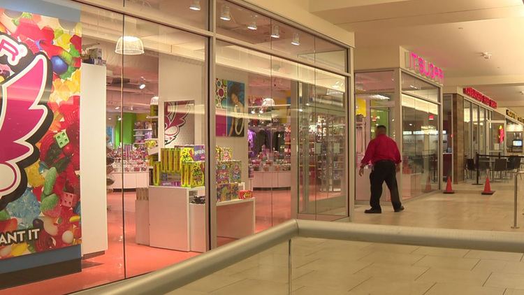 Shops at Rivercenter Rivercenter Mall gets facelift new name