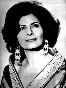 Shoshana Damari httpsuploadwikimediaorgwikipediaenthumb7