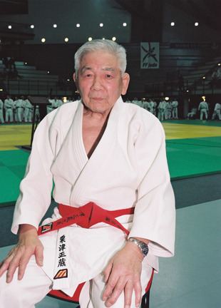 Shozo Awazu Shozo Awazu souffle aujourd39hui ses 90 bougies L39esprit du judo