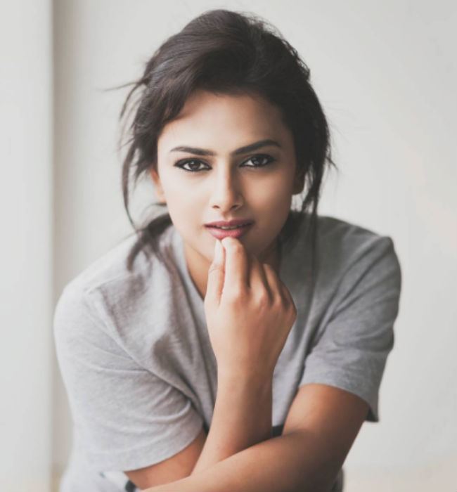 Shraddha Srinath Mani Ratnam Is A Work Machine Says Kannada Actor Shraddha Srinath