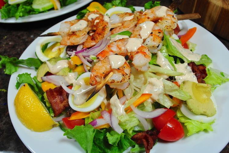 How to make: Amazing shrimp louie salad