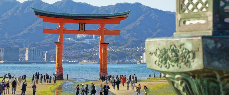 Shrine Itsukushima Shrine Things To Do Visit Hiroshima
