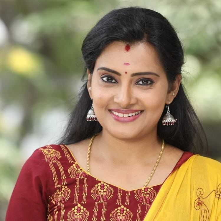 Tv Actress Shruthi Raj