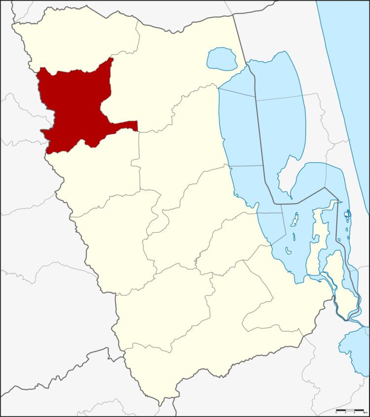 Si Banphot District