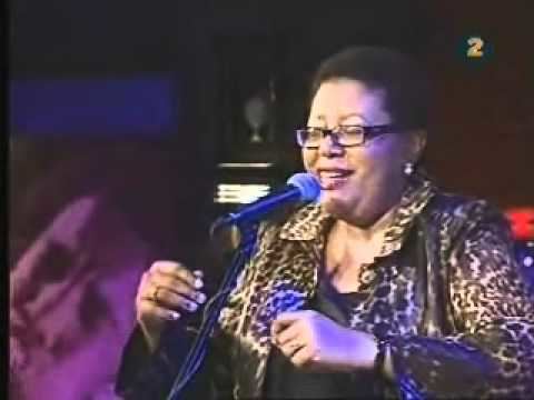 Sibongile Khumalo South African Jazz Greats Sibongile Khumalo YouTube